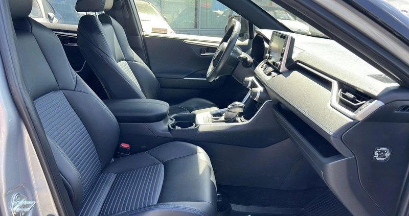 Toyota RAV4 cena 166600 przebieg: 50195, rok produkcji 2021 z Wejherowo małe 379